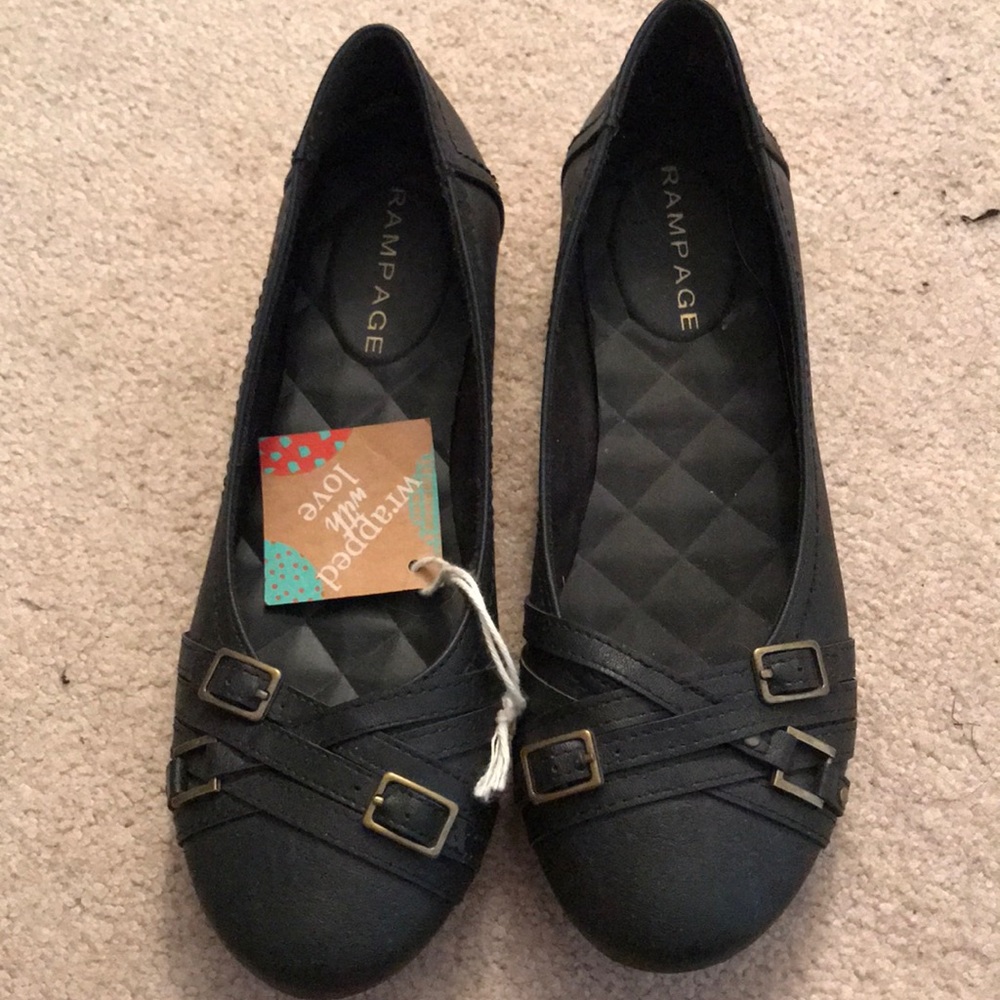 Black flats!